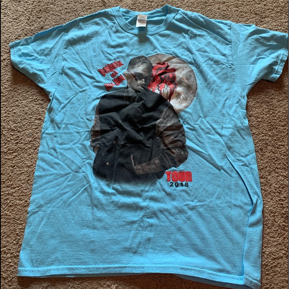 Chris Brown Heartbreak on a Full Moon tour shirt